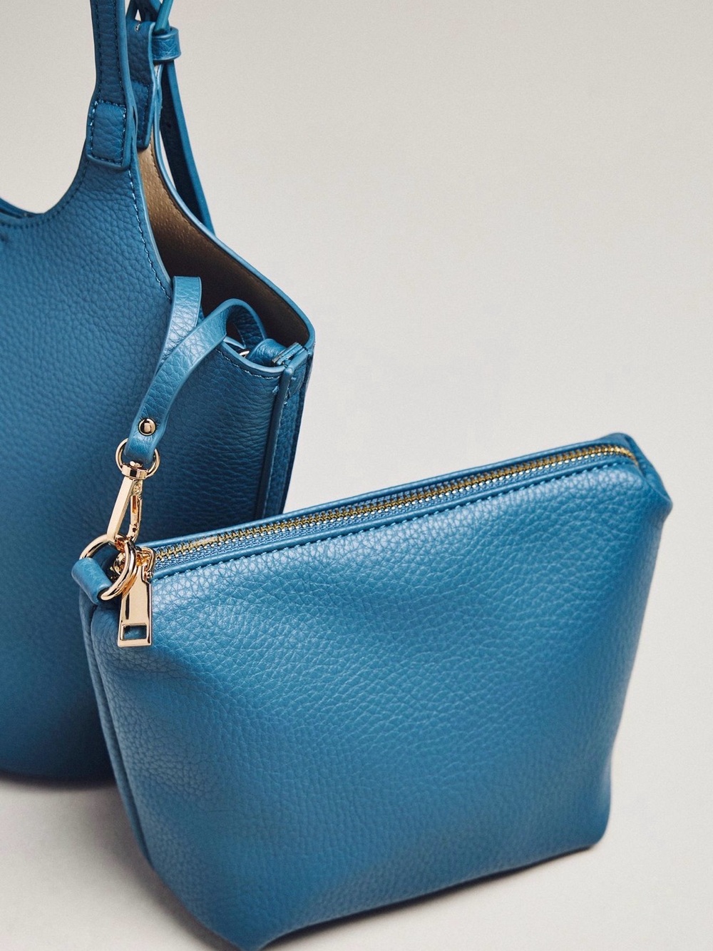 Antik Teal-Blue Pebbled Bucket Bag - Picture 3 of 3